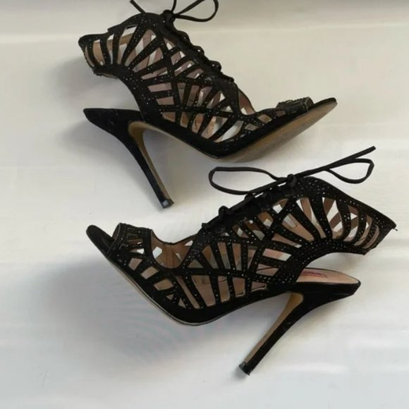Betsey Johnson Strappy Black Gladiator Heels 5" EUC Size 7 - Picture 3 of 3